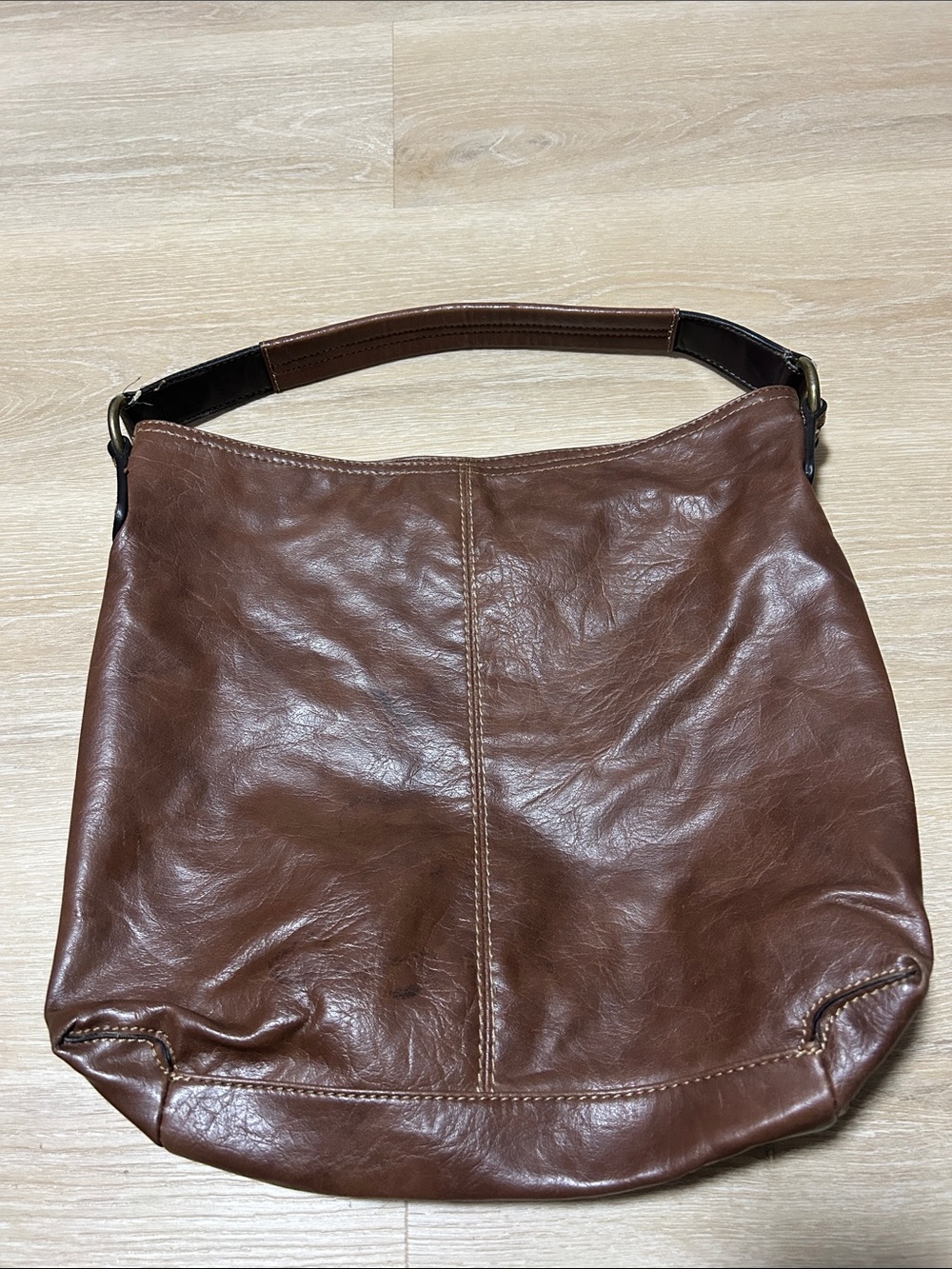 Axcess Chestnut Brown Leather Shoulder Bag